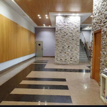 Apartamentos Chevere Rojo-Huca Овиедо Екстериор снимка