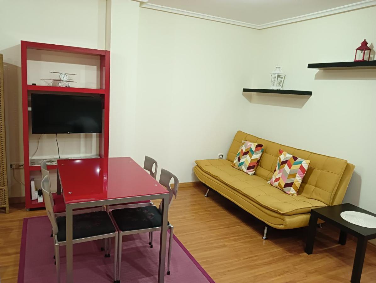 Apartamentos Chevere Rojo-Huca Овиедо Екстериор снимка