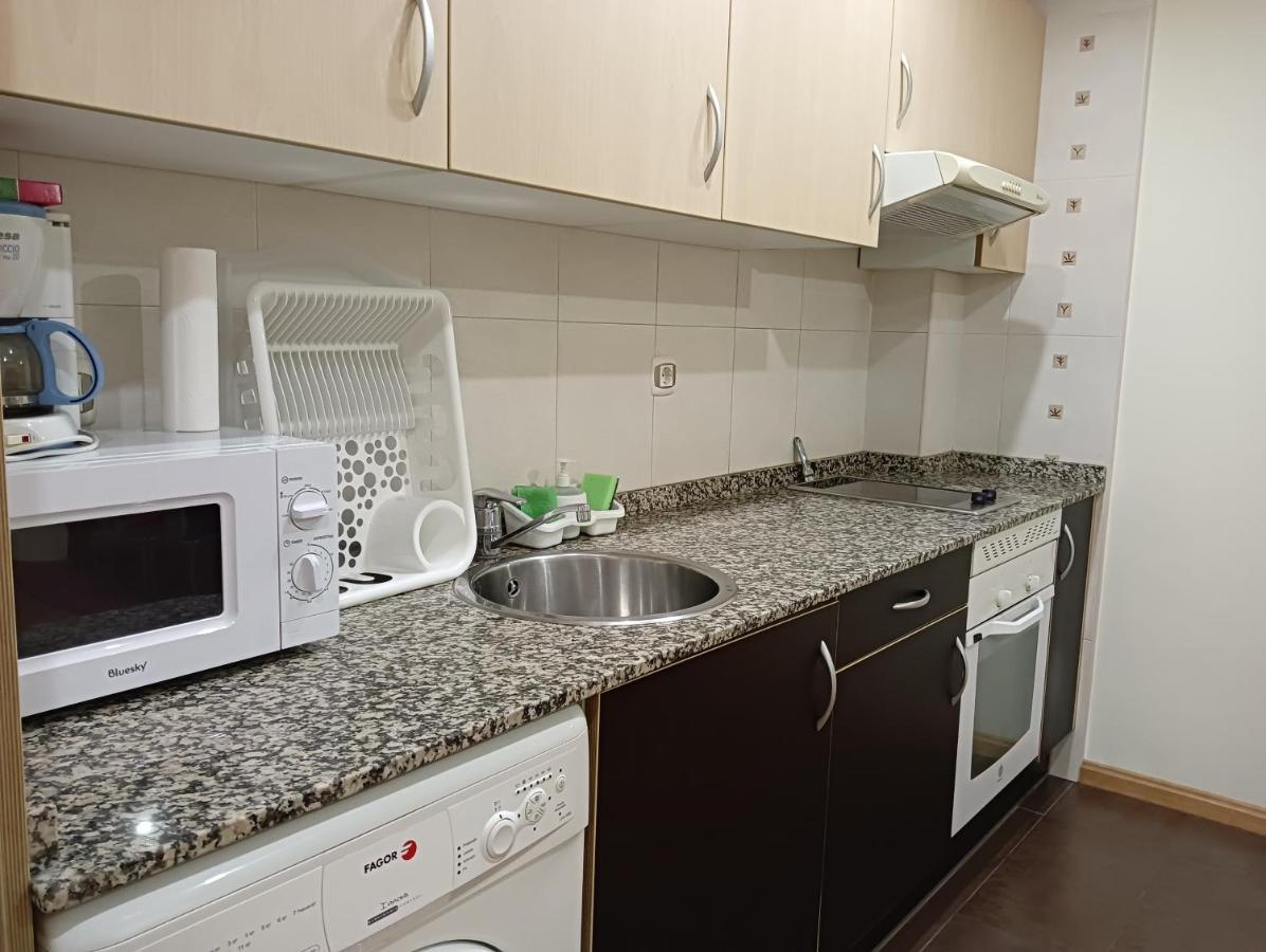 Apartamentos Chevere Rojo-Huca Овиедо Екстериор снимка